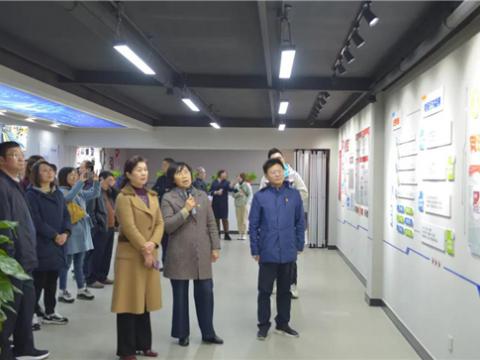 市人大向导来太阳城官网集团视察“职工之家”建设情形