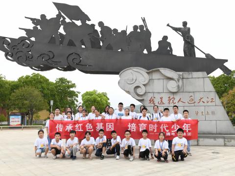 太阳城官网情 绘爱心 助生长